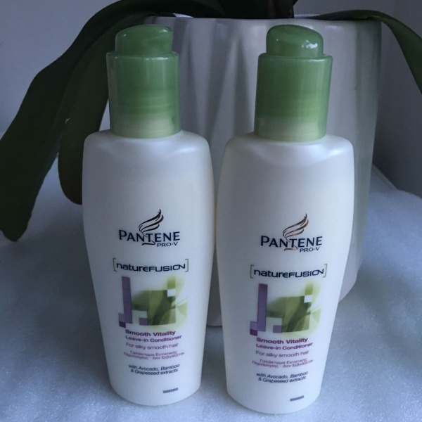 2 Pantene Pro-V NatureFusion Smooth Vitality Leave-in Conditioner
